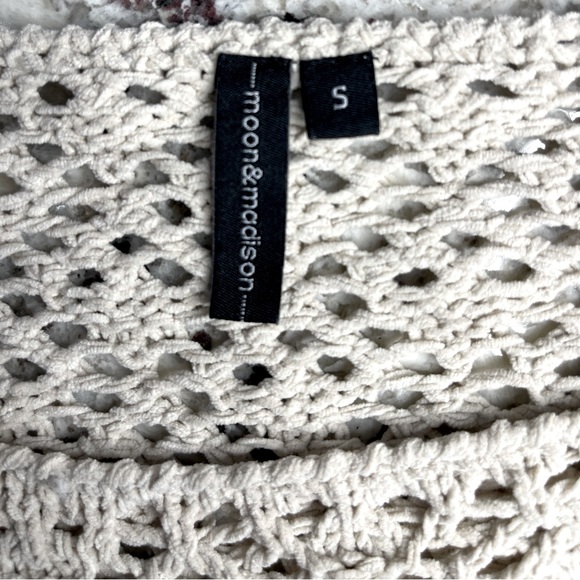 Crop Sweater - Picture 3 of 3